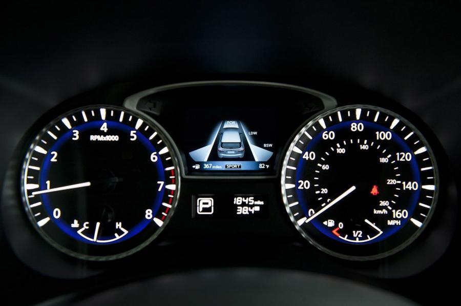  Infiniti JX35 2013 года  (фото 66 из 95)